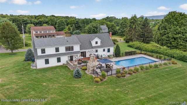 1 Janine Place, Highland, NY 12528