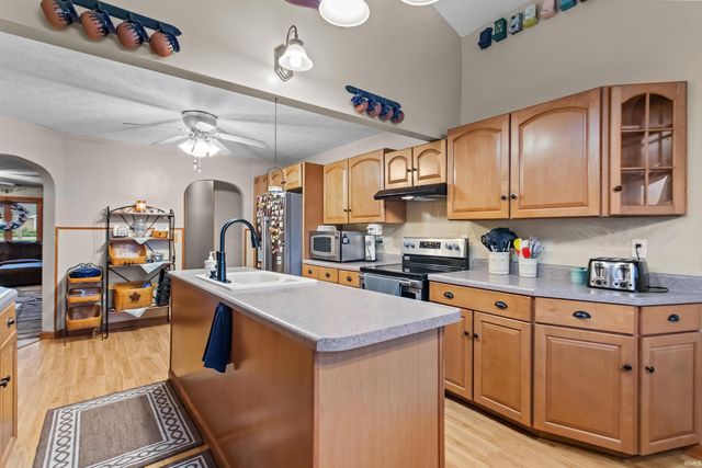 936 E Center Road, Kokomo, IN 46902