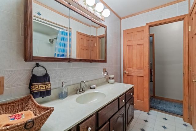 936 E Center Road, Kokomo, IN 46902