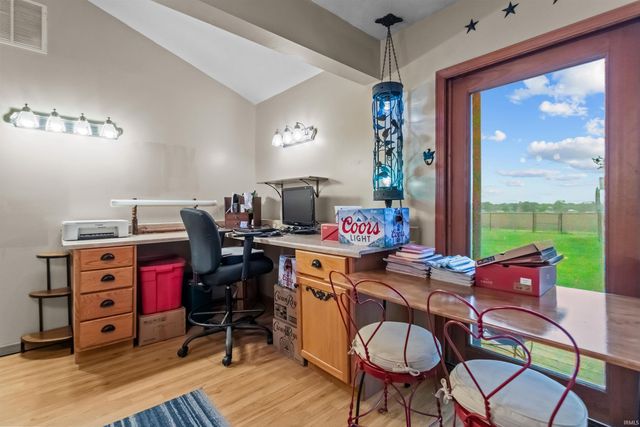 936 E Center Road, Kokomo, IN 46902
