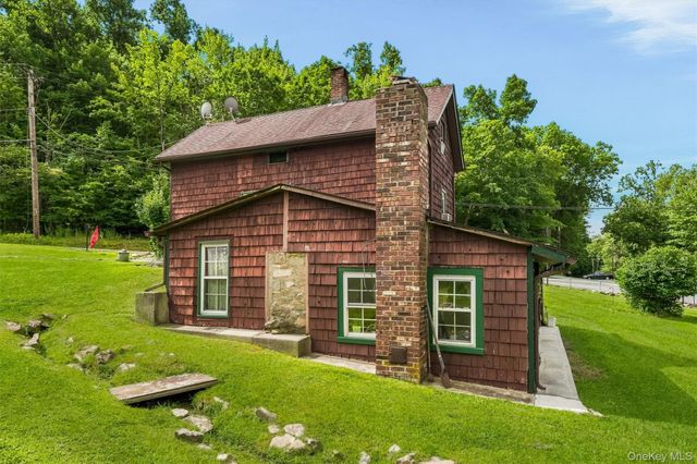 166 Bull Mill Road, Chester, NY 10918