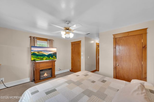 11 Crystal Avenue, New Egypt, NJ 08533