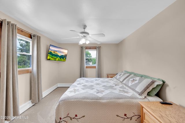 11 Crystal Avenue, New Egypt, NJ 08533