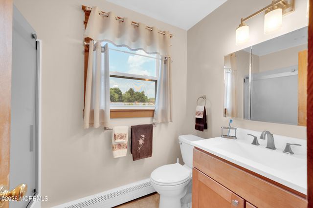 11 Crystal Avenue, New Egypt, NJ 08533