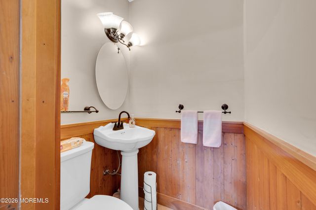 11 Crystal Avenue, New Egypt, NJ 08533