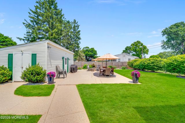 11 Crystal Avenue, New Egypt, NJ 08533