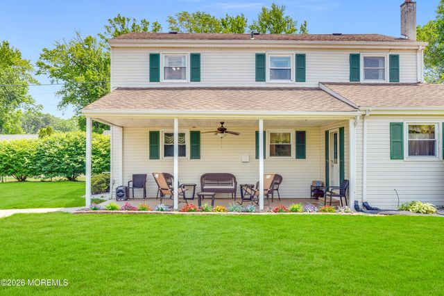 11 Crystal Avenue, New Egypt, NJ 08533