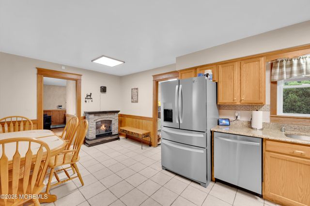 11 Crystal Avenue, New Egypt, NJ 08533