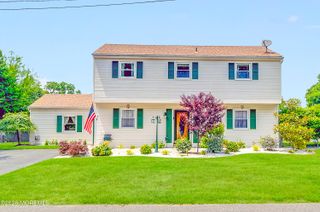 11 Crystal Avenue, New Egypt, NJ 08533