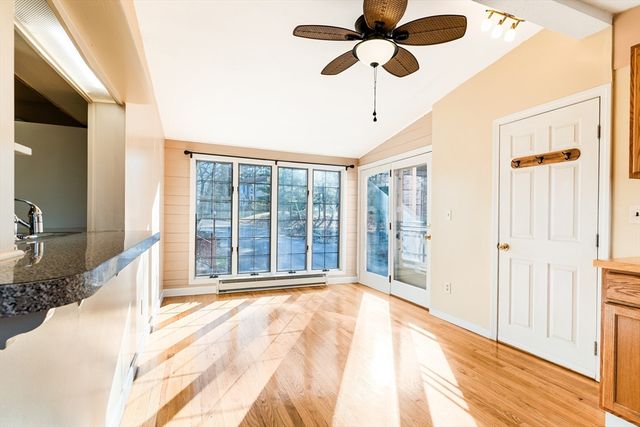 105 Metropolitan Park Ave, Seekonk, MA 02771