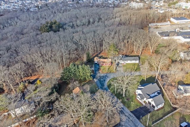 105 Metropolitan Park Ave, Seekonk, MA 02771