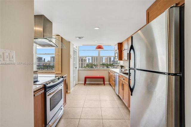 18041 Biscayne Blvd 1404, Aventura, FL 33160