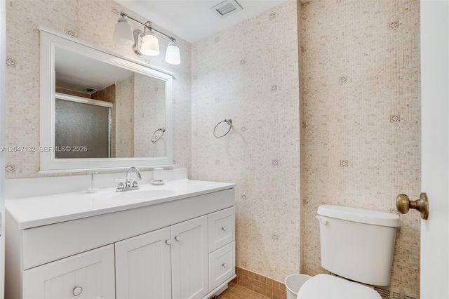 18041 Biscayne Blvd 1404, Aventura, FL 33160