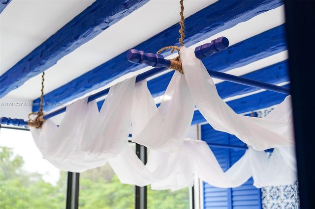 408 NW 52nd St, Miami, FL 33127