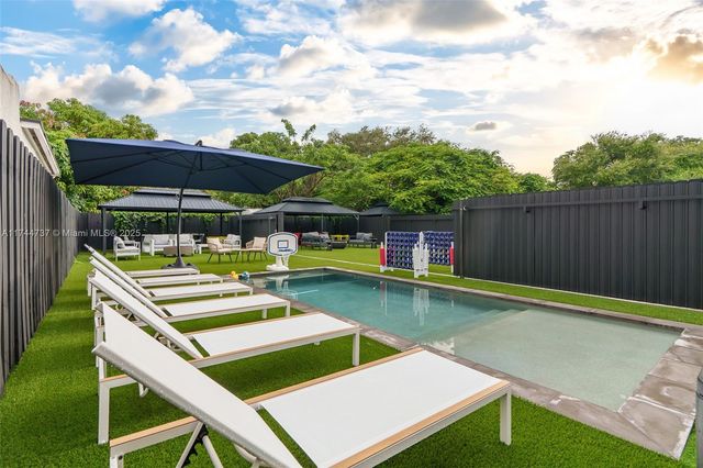 408 NW 52nd St, Miami, FL 33127