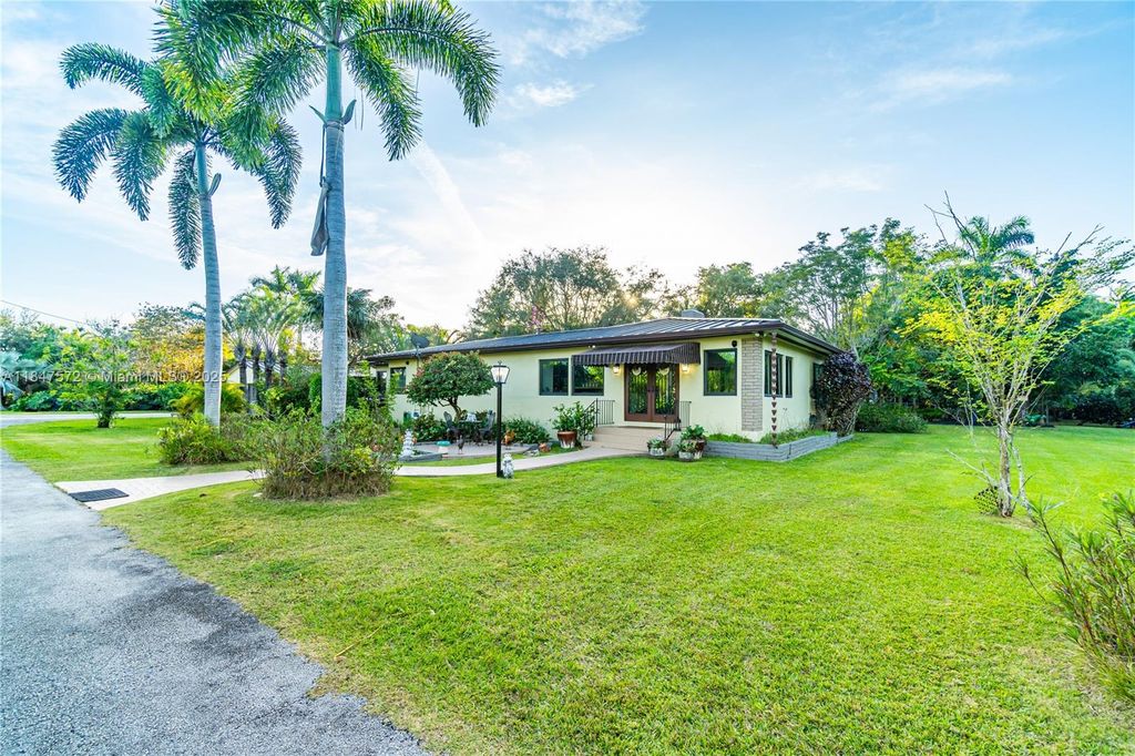 Image 1 of property listing at 18200 SW 296th St, Homestead, FL 33030