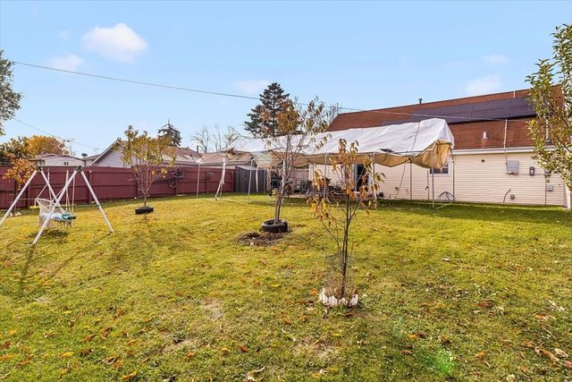 6881 Hickory Street, Hanover Park, IL 60133