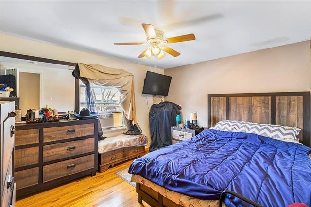 6881 Hickory Street, Hanover Park, IL 60133