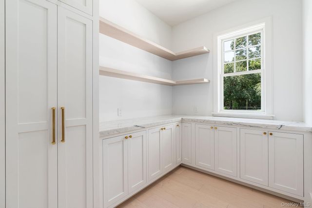 1475 Laurel Avenue, Southold, NY 11971