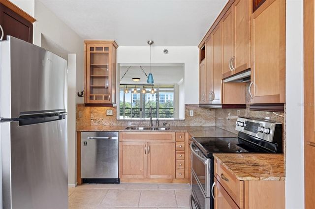 4550 PINEBROOK CIRCLE 403, Bradenton, FL 34209