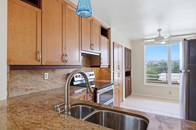 4550 PINEBROOK CIRCLE 403, Bradenton, FL 34209