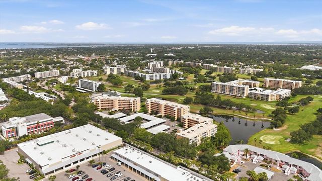 4550 PINEBROOK CIRCLE 403, Bradenton, FL 34209
