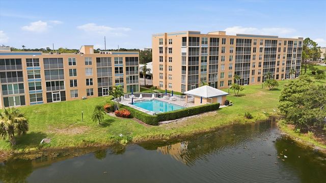 4550 PINEBROOK CIRCLE 403, Bradenton, FL 34209