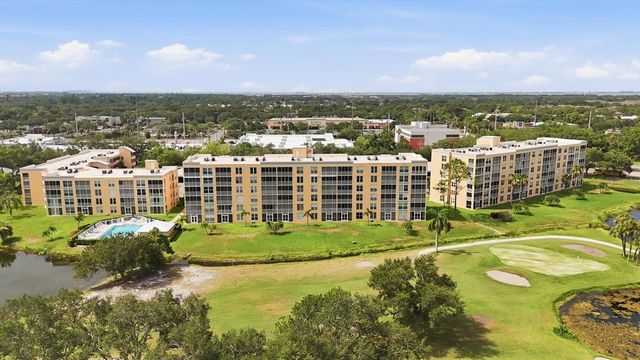 4550 PINEBROOK CIRCLE 403, Bradenton, FL 34209