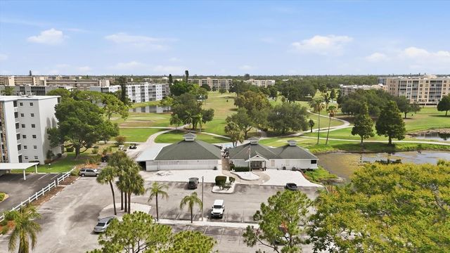 4550 PINEBROOK CIRCLE 403, Bradenton, FL 34209