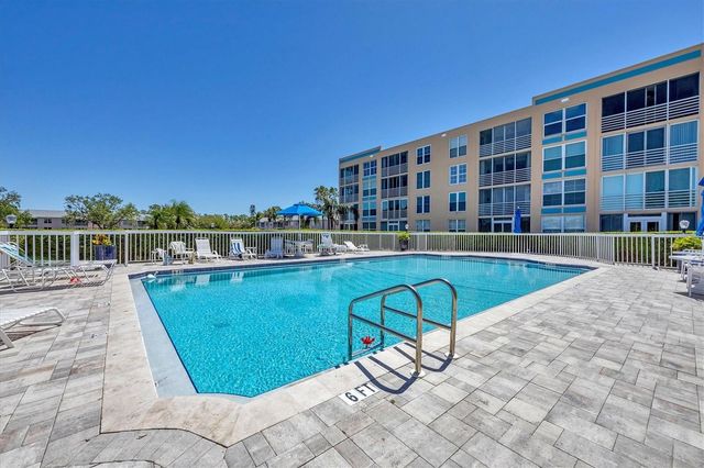4550 PINEBROOK CIRCLE 403, Bradenton, FL 34209