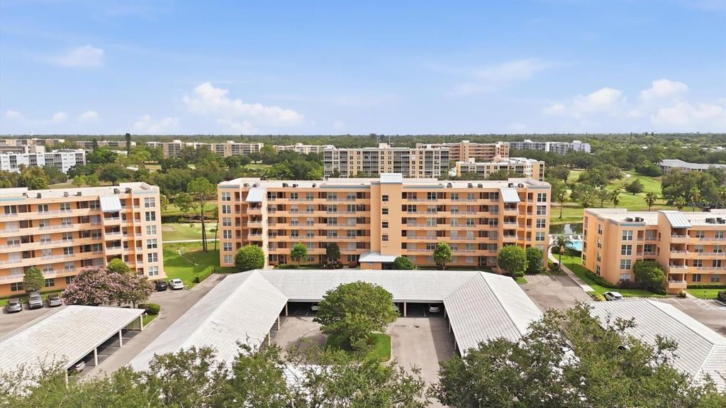 4550 PINEBROOK CIRCLE 403, Bradenton, FL 34209