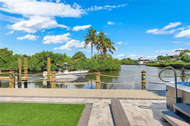 16340 Buccaneer ST, Bokeelia, FL 33922