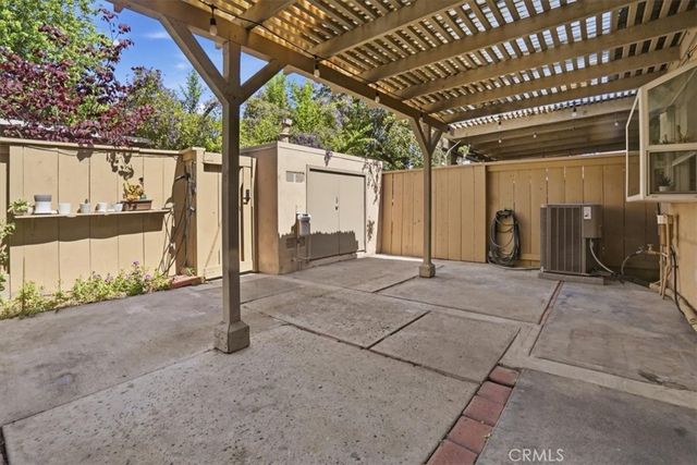 101 W Riverdale 9, Orange, CA 92865