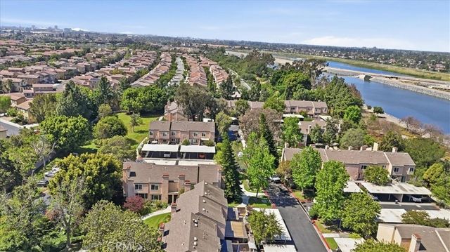 101 W Riverdale 9, Orange, CA 92865