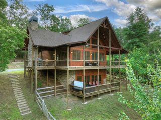 28 Aska Forest Trail, Blue Ridge, GA 30513