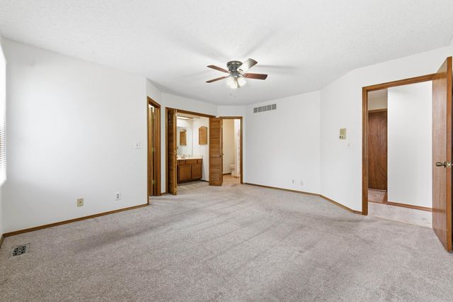 1644 N Parkdale St, Wichita, KS 67212