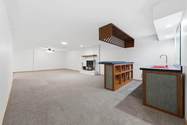 1644 N Parkdale St, Wichita, KS 67212