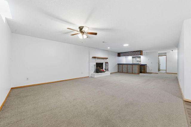 1644 N Parkdale St, Wichita, KS 67212