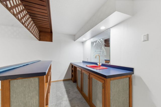 1644 N Parkdale St, Wichita, KS 67212