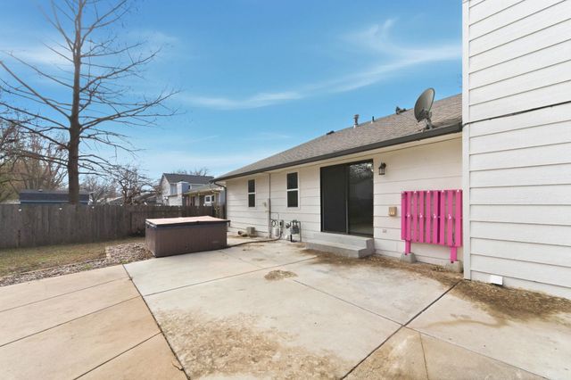 1644 N Parkdale St, Wichita, KS 67212