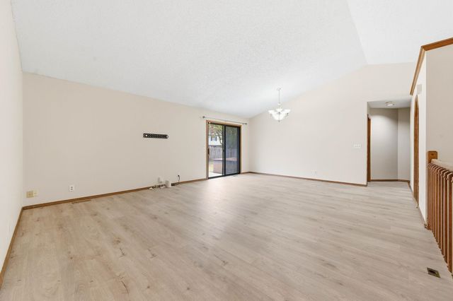 1644 N Parkdale St, Wichita, KS 67212