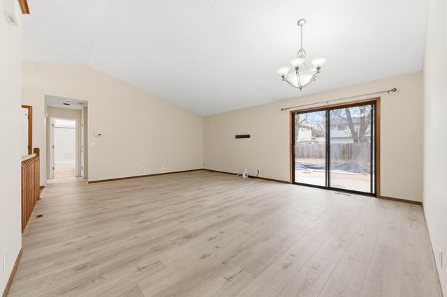 1644 N Parkdale St, Wichita, KS 67212