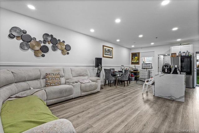 10351 101st Street, Richmond Hill, NY 11417