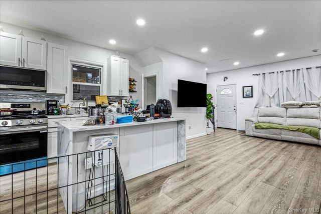 10351 101st Street, Richmond Hill, NY 11417