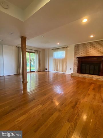 9313 LIMESTONE PL, College Park, MD 20740