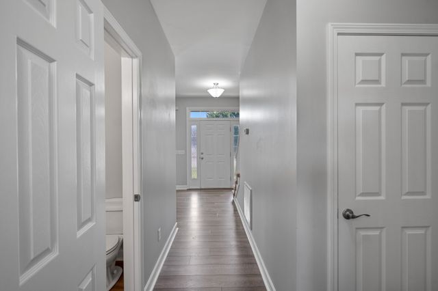 302 Twelve Oaks Ln, Lebanon, TN 37087