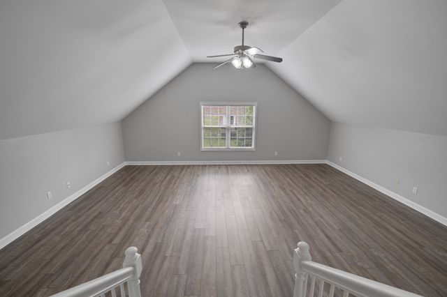 302 Twelve Oaks Ln, Lebanon, TN 37087