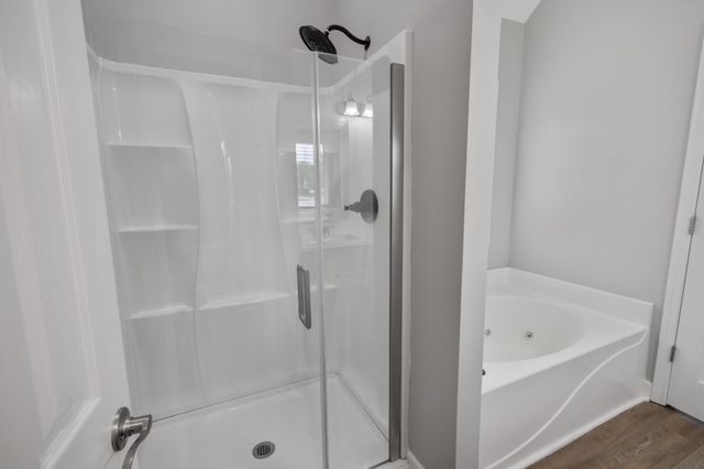 302 Twelve Oaks Ln, Lebanon, TN 37087