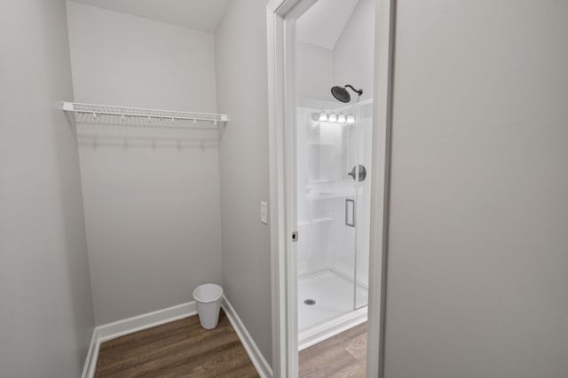 302 Twelve Oaks Ln, Lebanon, TN 37087
