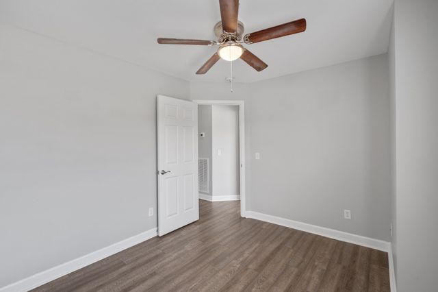 302 Twelve Oaks Ln, Lebanon, TN 37087